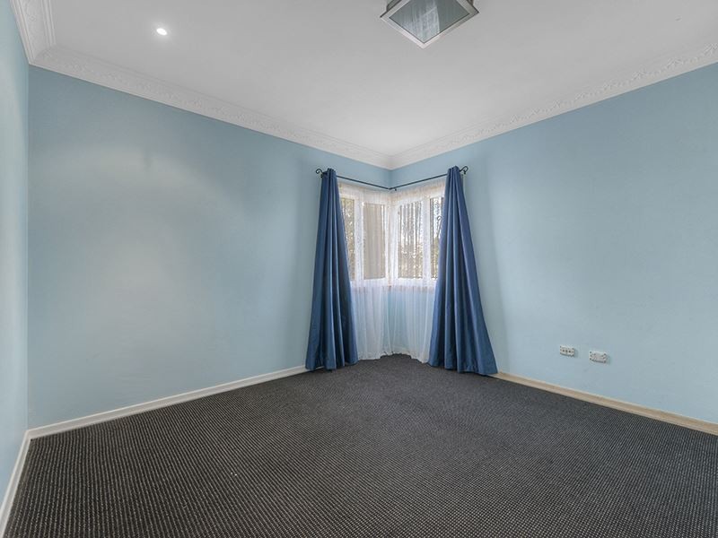 5 Waverley Road, Camp Hill QLD 4152