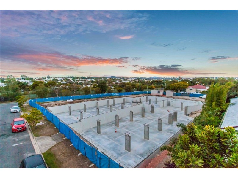 208 Norman Avenue, Norman Park QLD 4170