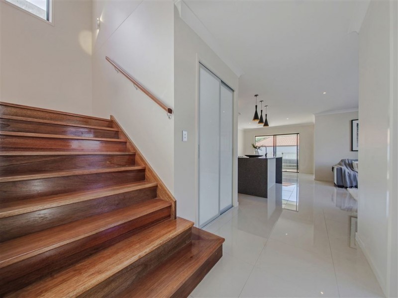 46 Kenneth Street, Coorparoo QLD 4151