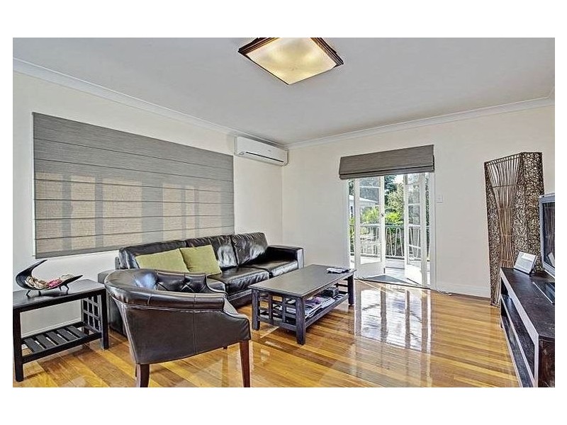 6 Garden Street, Greenslopes QLD 4120