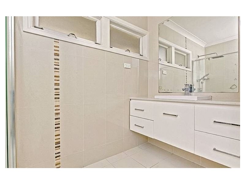 6 Garden Street, Greenslopes QLD 4120