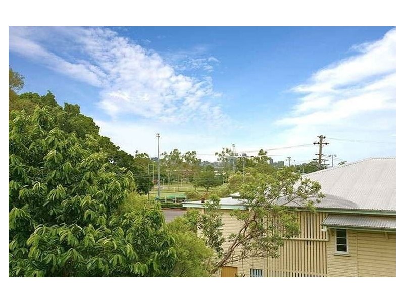 6 Garden Street, Greenslopes QLD 4120