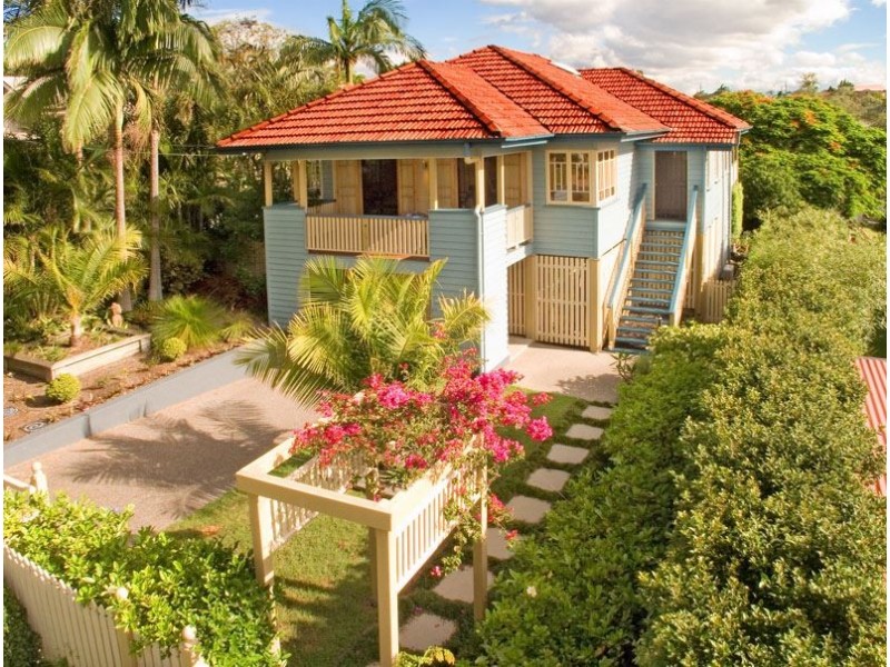 7 Henderson Street, Camp Hill QLD 4152