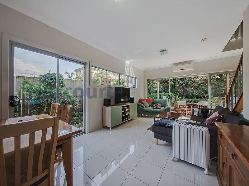 3/10 Lothian Street, Annerley QLD 4103