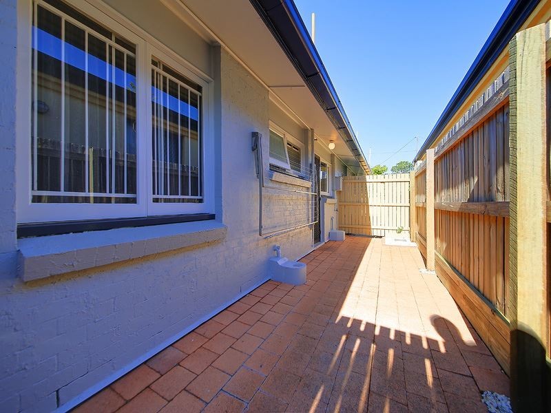 2/19 Gladstone Street, Coorparoo QLD 4151