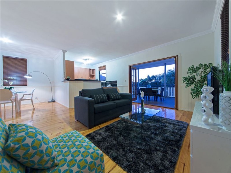 62 Wyena Street, Camp Hill QLD 4152