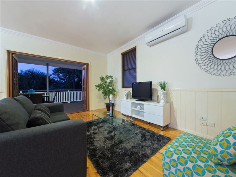 62 Wyena Street, Camp Hill QLD 4152