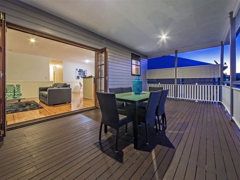 62 Wyena Street, Camp Hill QLD 4152