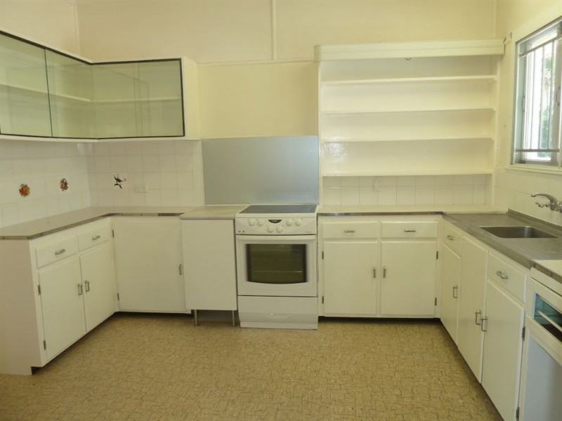 61 Arrol Street, Camp Hill QLD 4152