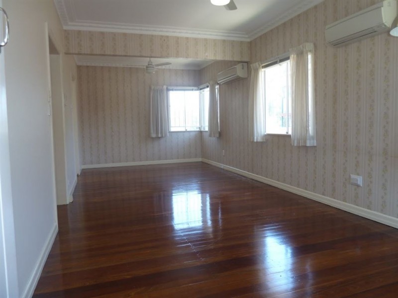 61 Arrol Street, Camp Hill QLD 4152