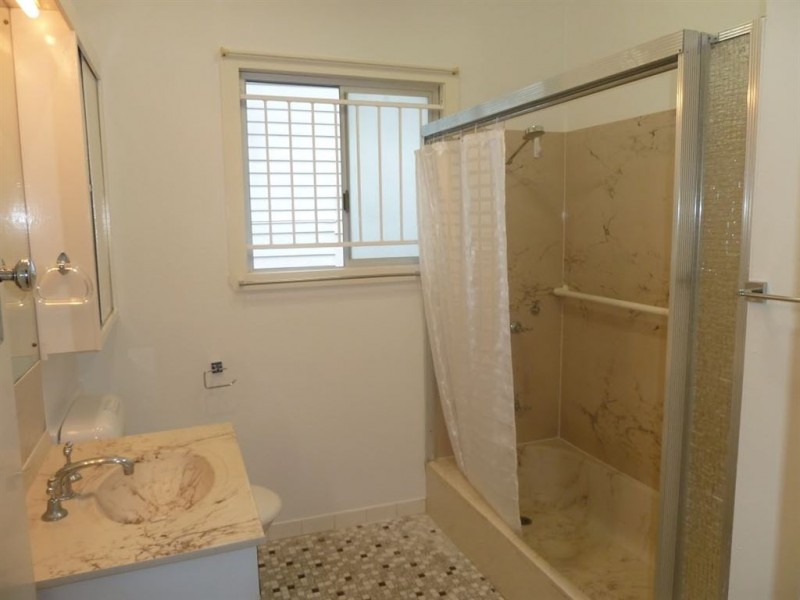 61 Arrol Street, Camp Hill QLD 4152