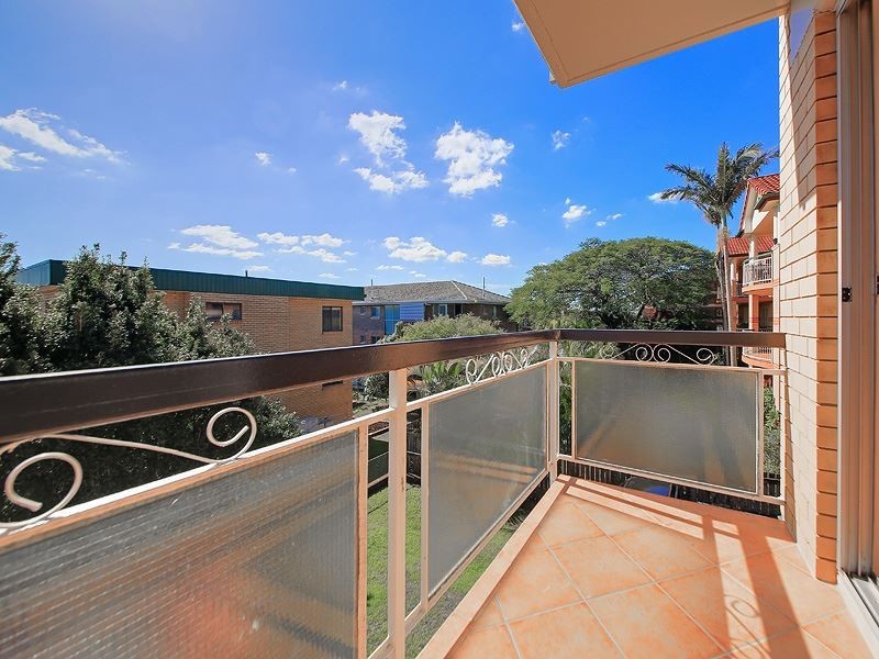 3/44 Kitchener street, Coorparoo QLD 4151