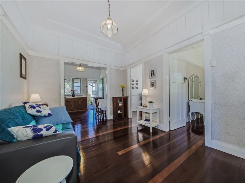 Holland Park QLD 4121