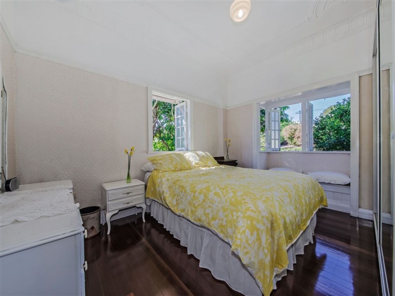 Holland Park QLD 4121