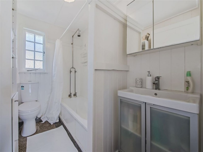 Holland Park QLD 4121