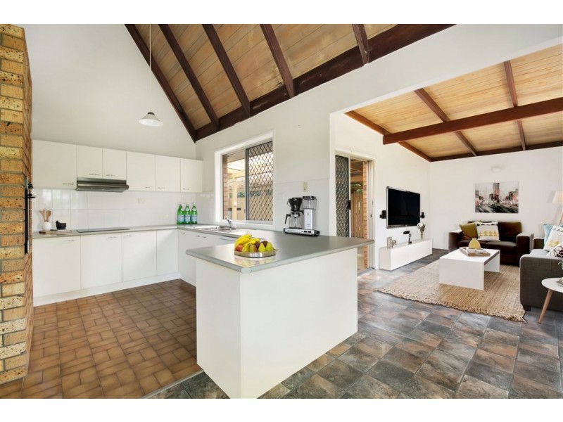 63 Gladewood Drive, Daisy Hill QLD 4127