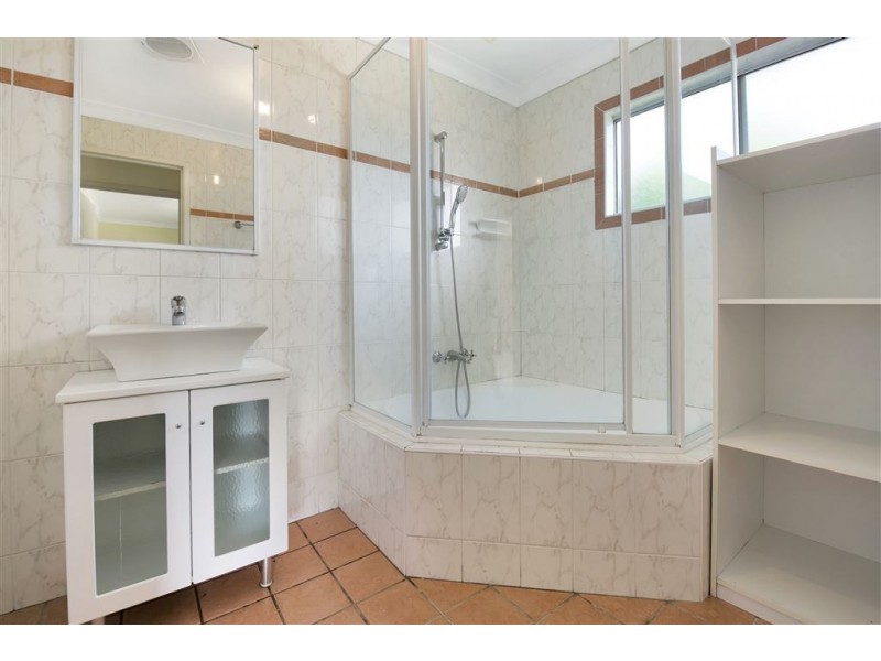 16 Lennox Court, Logan Central QLD 4114