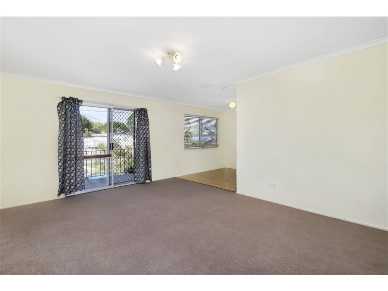 16 Lennox Court, Logan Central QLD 4114