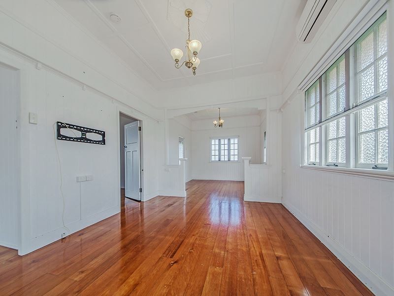 47 Brinawa Street, Camp Hill QLD 4152