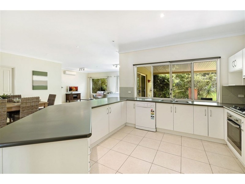 8 Koomooloo Circle, Coomera Waters QLD 4209