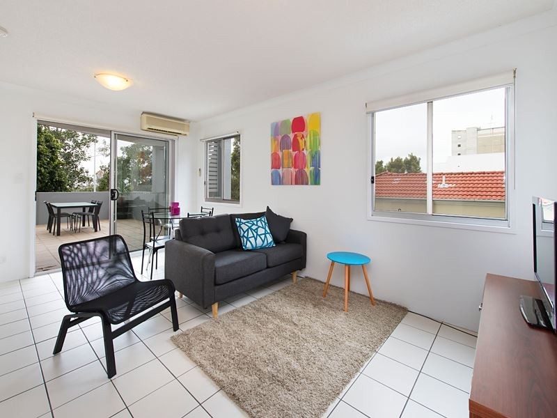 2/321 Vulture Street (Access via Allen Street), South Brisbane QLD 4101