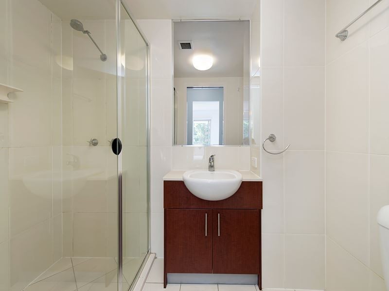 2/321 Vulture Street (Access via Allen Street), South Brisbane QLD 4101
