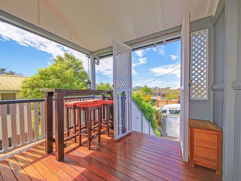 44 Woodhill Avenue, Coorparoo QLD 4151