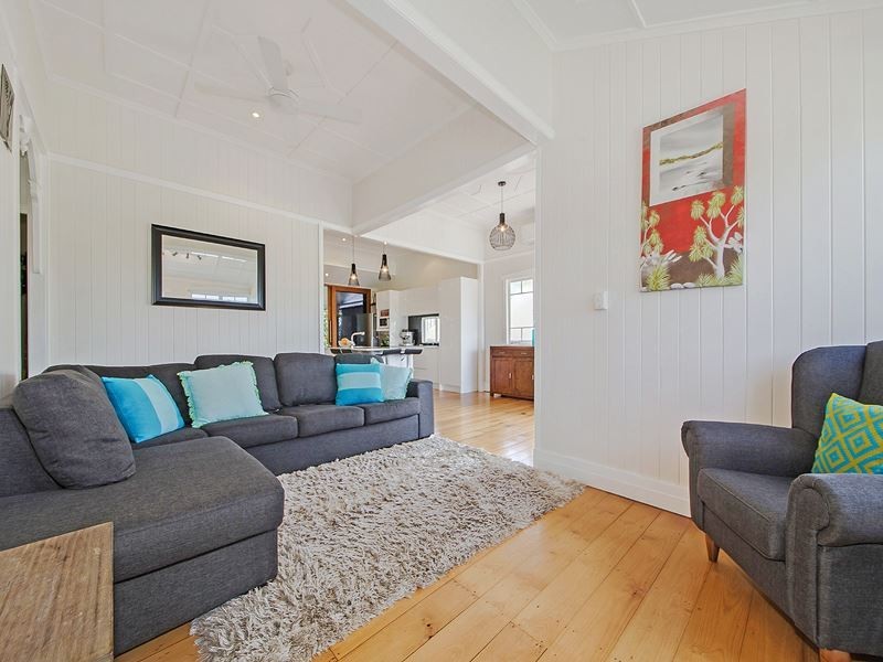 44 Woodhill Avenue, Coorparoo QLD 4151