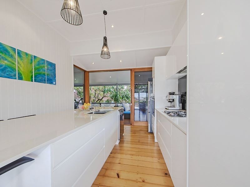 44 Woodhill Avenue, Coorparoo QLD 4151