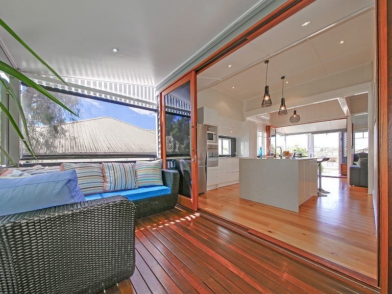 44 Woodhill Avenue, Coorparoo QLD 4151