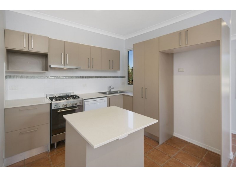 21 Avesnes Street, Holland Park QLD 4121