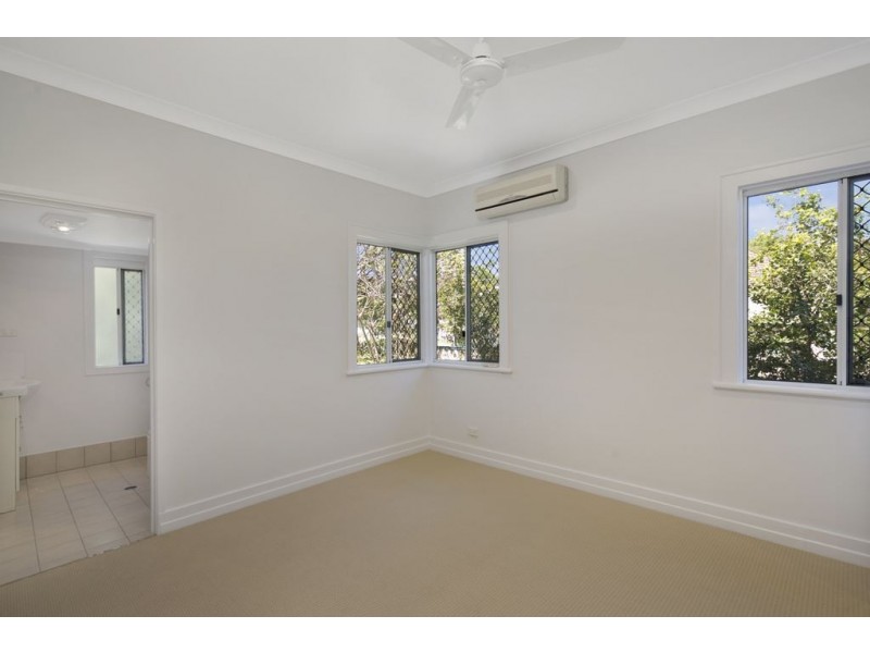 21 Avesnes Street, Holland Park QLD 4121