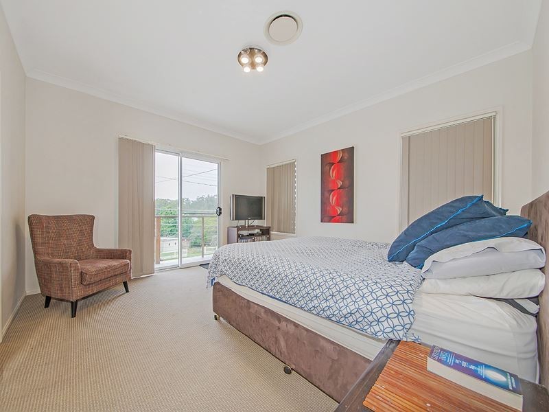 75 Hipwood Street, Norman Park QLD 4170