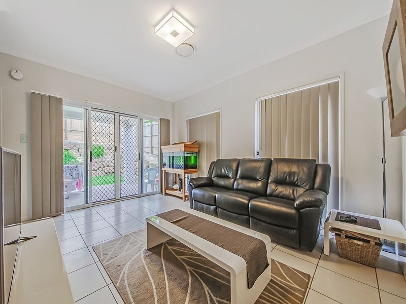 75 Hipwood Street, Norman Park QLD 4170