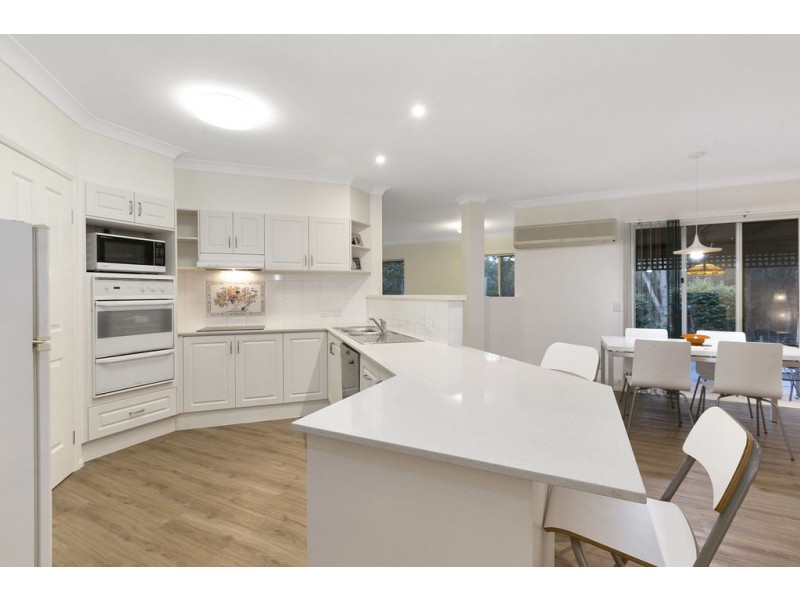 35 Van Gogh Place, Mackenzie QLD 4156