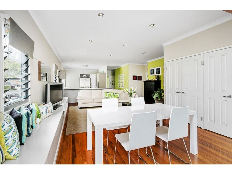 168 Macrossan Avenue, Norman Park QLD 4170