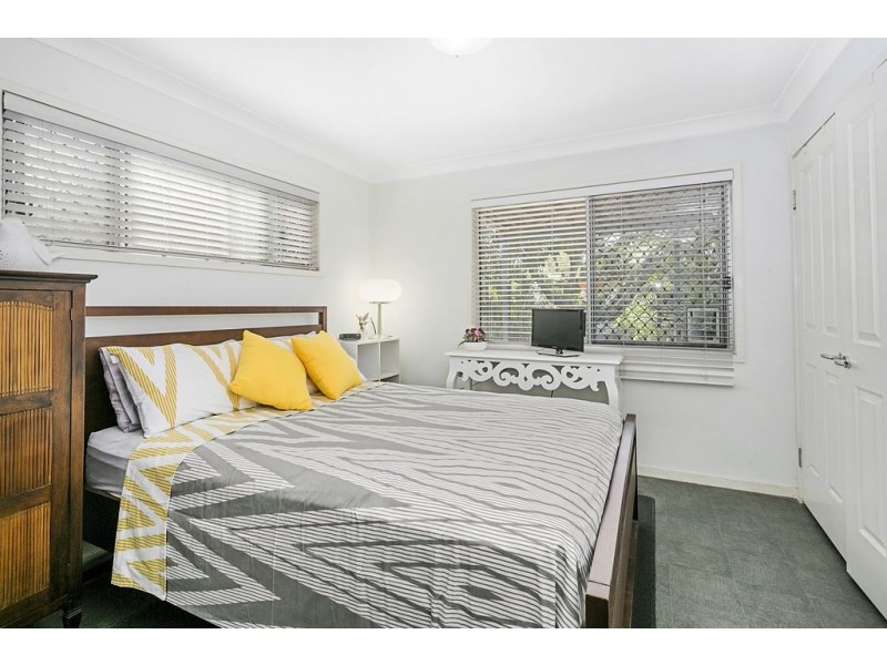 168 Macrossan Avenue, Norman Park QLD 4170