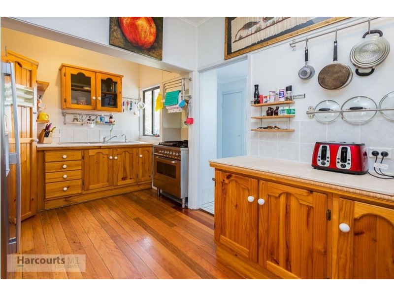 64 Currey Avenue, Moorooka QLD 4105