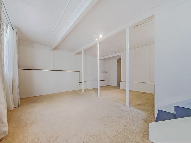52 Burbong Street, Chapel Hill QLD 4069
