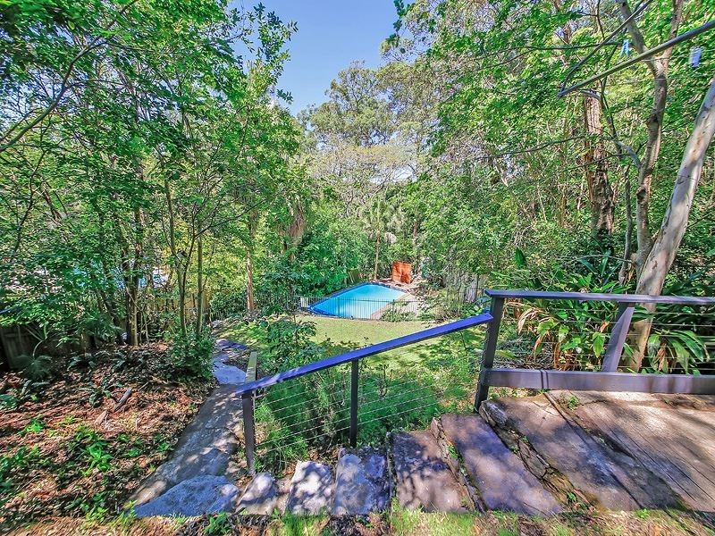 52 Burbong Street, Chapel Hill QLD 4069