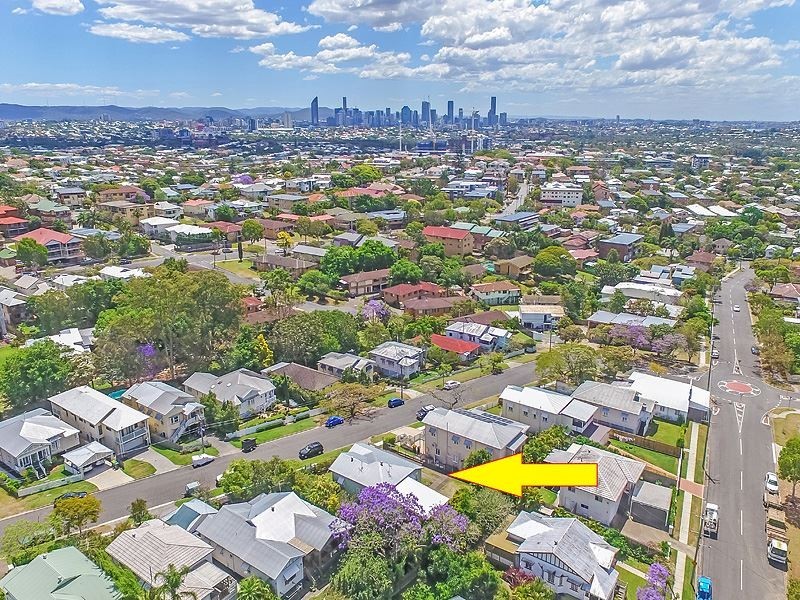 18 Geera Street, Coorparoo QLD 4151