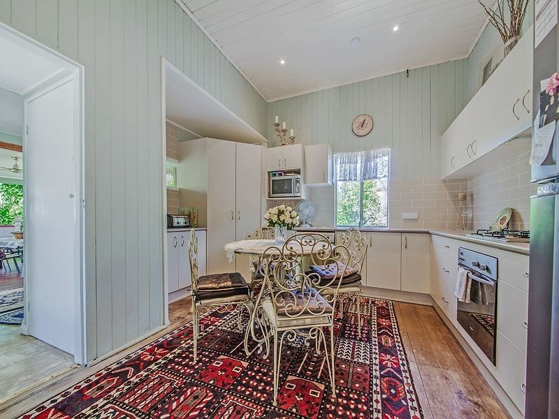 18 Geera Street, Coorparoo QLD 4151