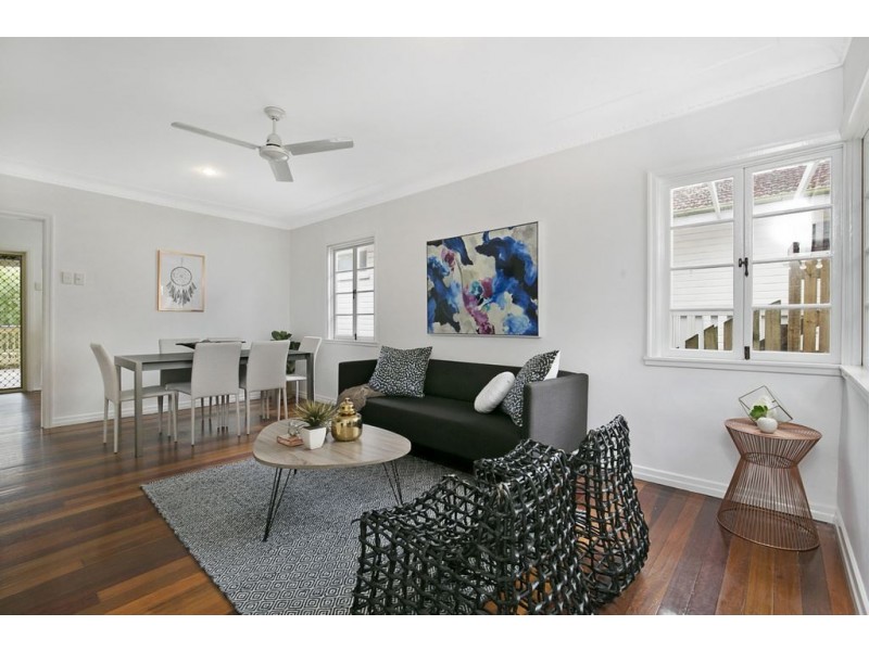 32 Barradine Street, Greenslopes QLD 4120