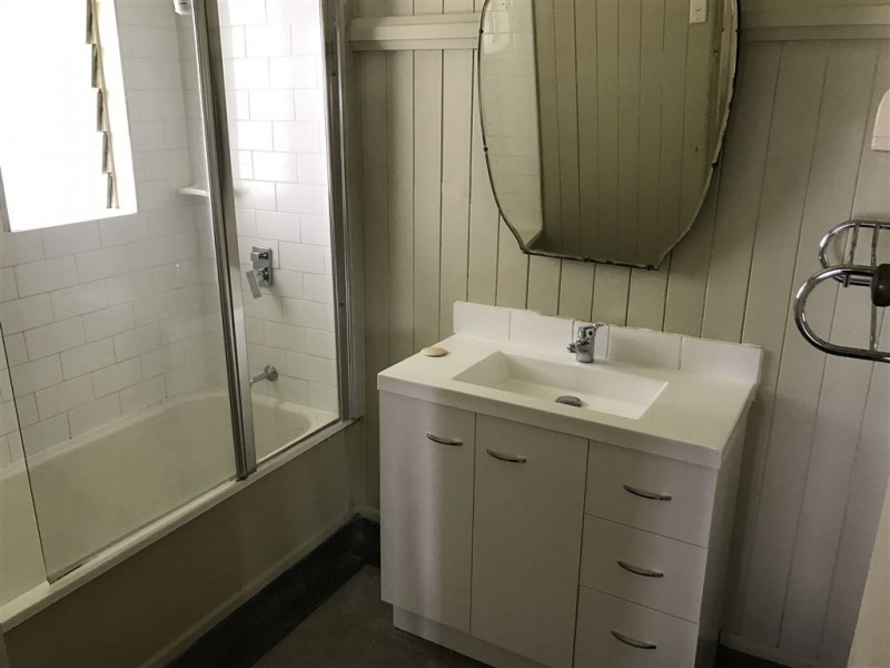 26 Pinecroft Street, Camp Hill QLD 4152