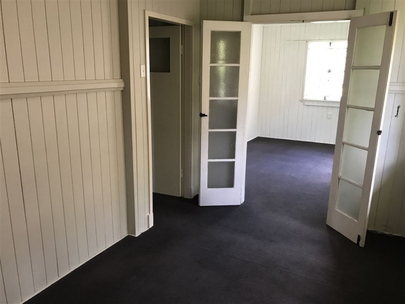 26 Pinecroft Street, Camp Hill QLD 4152