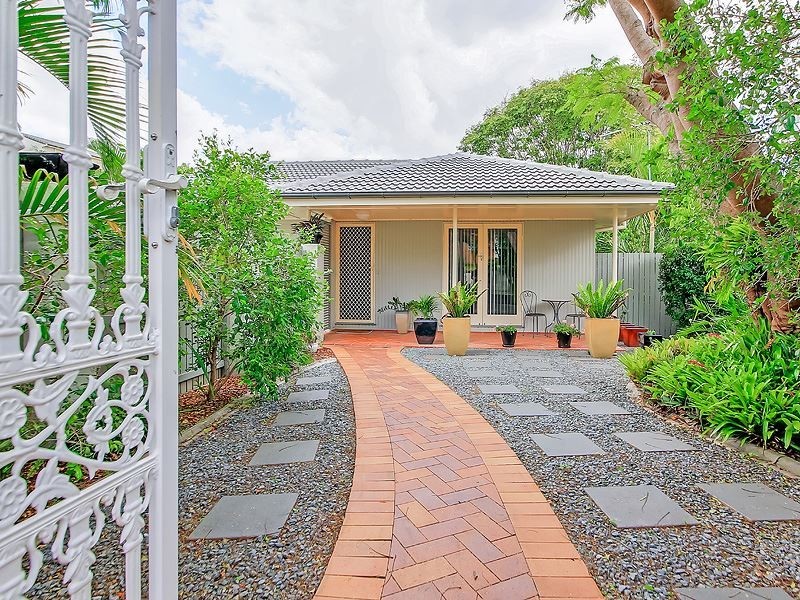 7 Gardenvale Street, Holland Park West QLD 4121