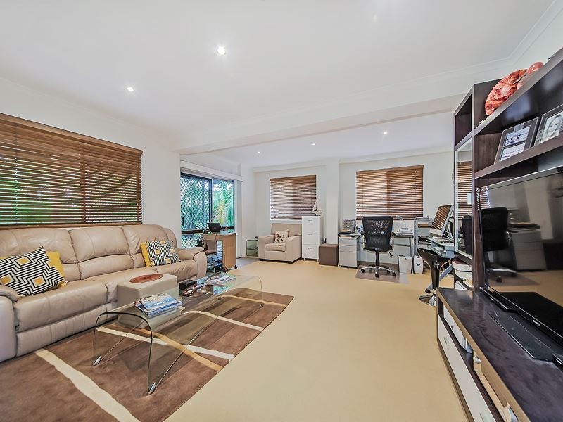 7 Gardenvale Street, Holland Park West QLD 4121