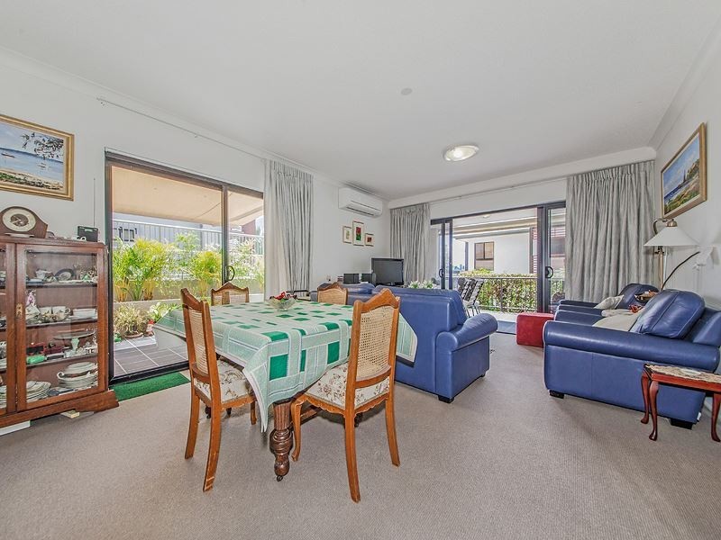 4/11-15 Kitchener Street, Coorparoo QLD 4151