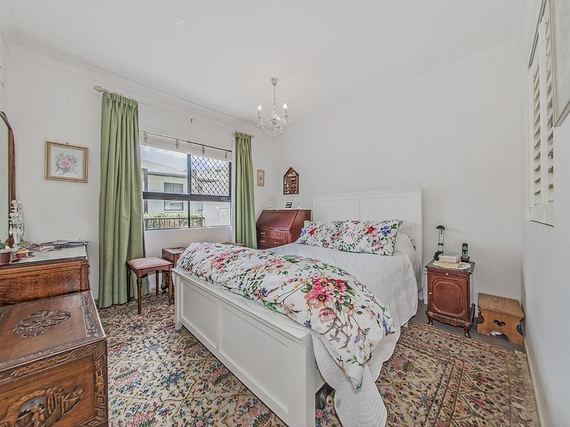 4/11-15 Kitchener Street, Coorparoo QLD 4151