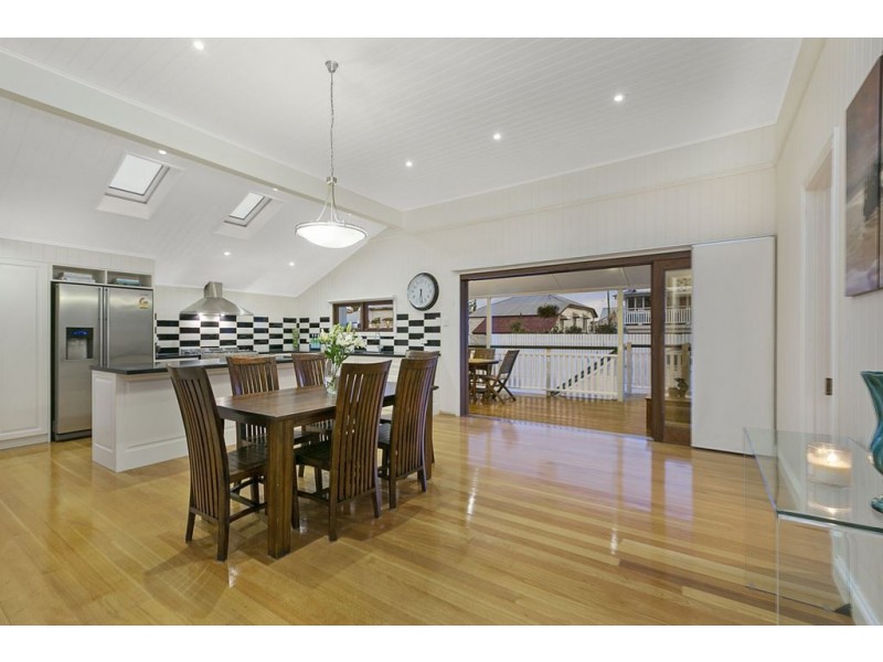 33 Carville Street, Annerley QLD 4103